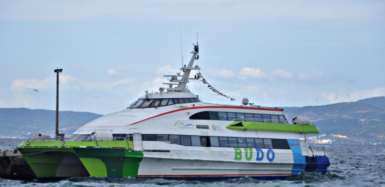 Bursa-İstanbul deniz otobüsü seferlerine hava engeli
