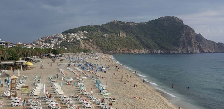 Alanya’da turist döven işletme mühürlendi! Kaymakam açıklama yaptı