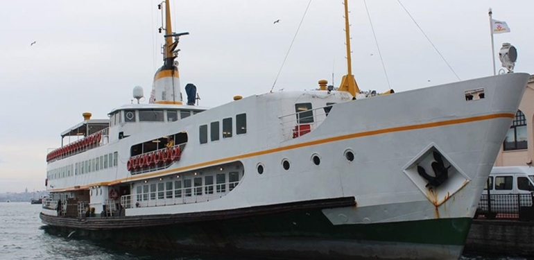 İzmir’de vapur seferleri yeniden başladı