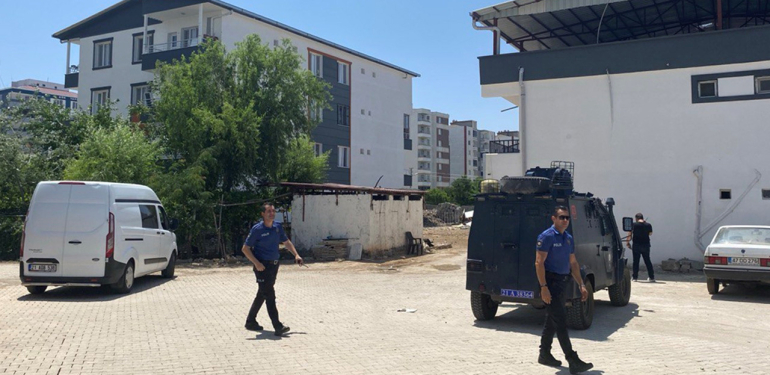 Babalar Günü’nde çekiçli saldırı! Diyarbakır’da yaşandı