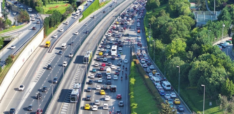 İstanbul’a ‘otobüs öncelikli yol’ uygulaması geliyor